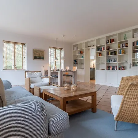 Nordlicht Reetdachhaus Nordlicht Lee 펜션 *